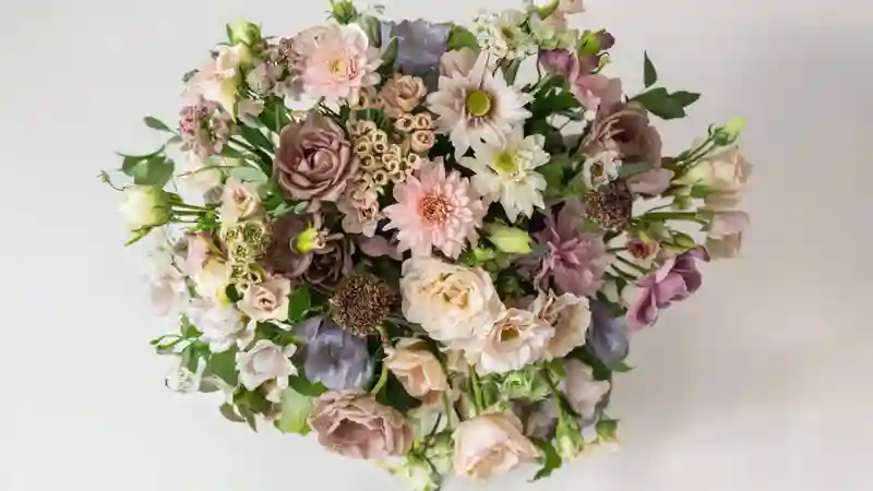 Какие цветы нельзя дарить: мифы и реальность